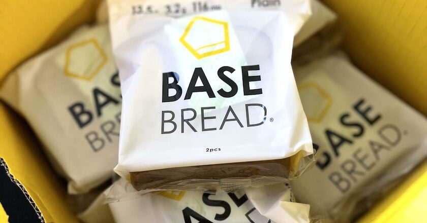 BASE BREAD ミニ食パン・プレーンはトーストが◎【完全栄養食※】しっかり焼くのがおすすめ