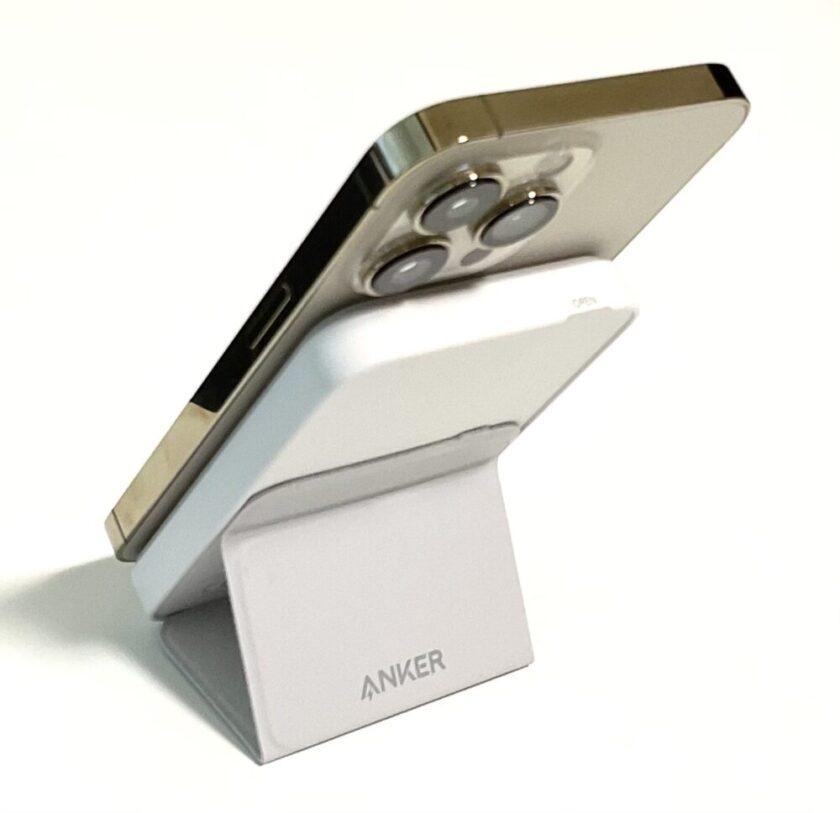 Anker 622 MagGo stand 『Anker 622 モバイルバッテリー MagGo』マグネットでピタっと充電